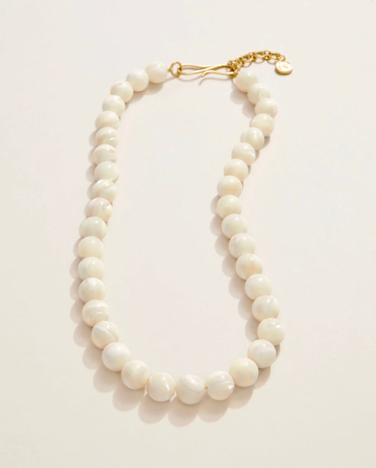 Bryant Necklace 17'' Mother-of-Pearl
